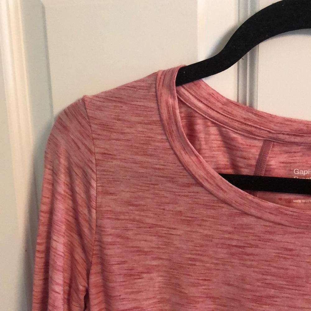 GapFit Breathe Maternity top in heathered pink